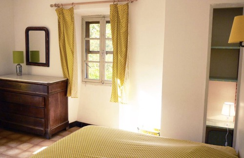 Ribes Other | 5-bedroom riverside house
