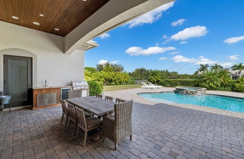 Wellington Apartment | 5 Bedroom Single family (435166) by Houzlet