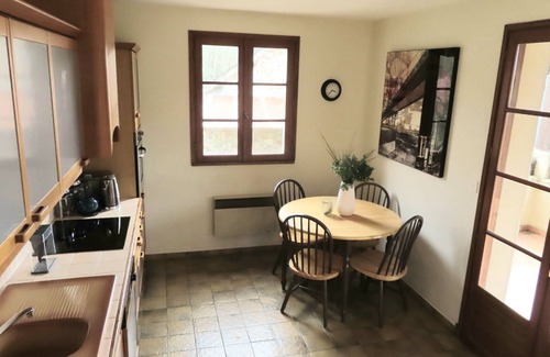 Calvignac House | 5 Bedroom (Sleeps 10) House in Calvignac
