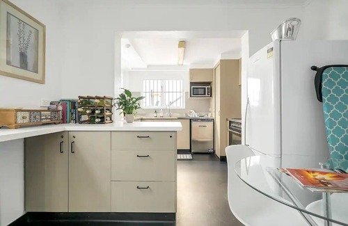 Kings Cross House | 5 Bedroom Victorian Terrace Minutes to Everything