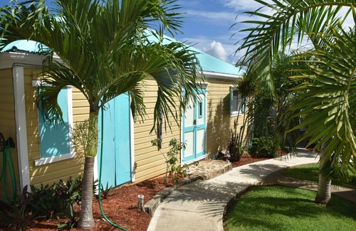 Estate Frenchman Bay Villa | 5 bedroom Villa, Pool side Villa, and De Bunk house with Pool, Sleeps 1-8