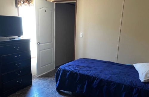 Monahans House | 5 Bedroom Work Trailer