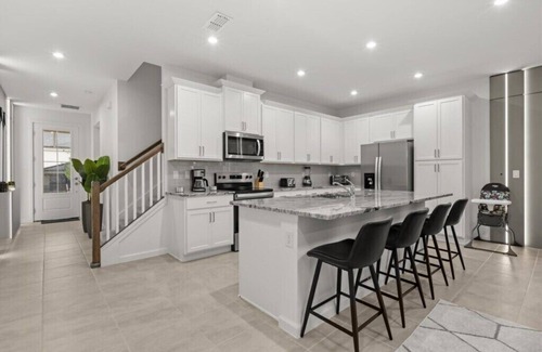 Florida Central Atlantic Coast House | 5 Bedrooms/4.5 Bathrooms/Solara (2328ZP)