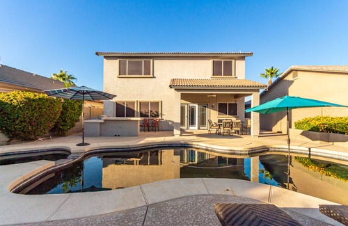 Avondale House | 5 bedrooms with pool near MLB Baseball Parks, NFL Football Stadium & NASCAR