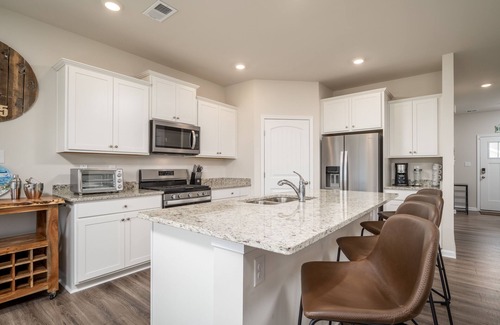 Ocean View House | 5 BR, 3.5 BA HOME- RESORT COMMUNITY OF OCEAN VIEW BEACH CLUB