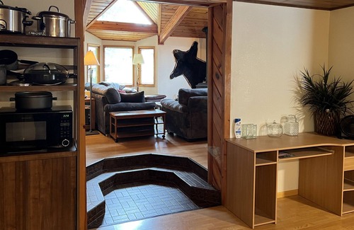 Taku - Campbell Cabin | 5 BR Alaska Trophy Lodge