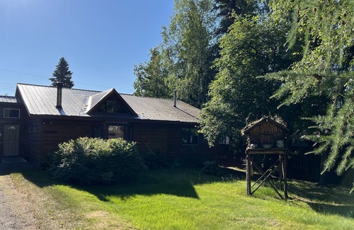 Taku - Campbell Cabin | 5 BR Alaska Trophy Lodge