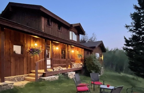 Game Creek House | 5 BR Mountain Home set in the woods near nat. forest - AUGUST 2023 SALE