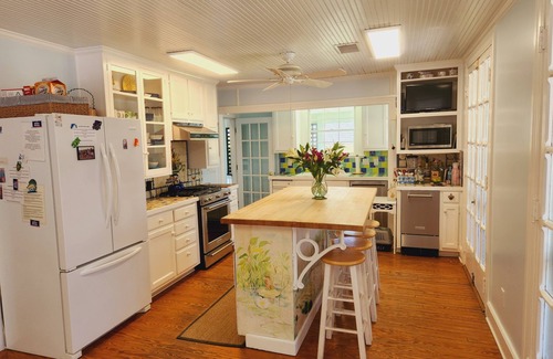 Wrightsville Beach House | 5 BR Oceanfront Cottage with Unobstructed Views!