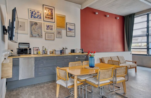 Brussels House | 5/Comenstay.be/Luxury 200m2 Romantic LOFT w/Jacuzzi+Sauna+GameRoom+Terrace