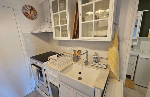 Les Sablettes Apartment | 5 Couchages, vue Mer, Climatisation, Wifi, Tout à Pied, Plage à 250m