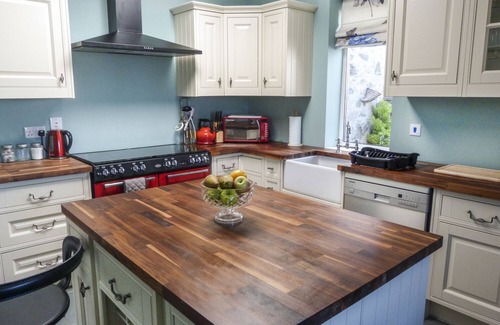 Banff Cottage | 5 DISTILLERY COTTAGES, pet friendly, with open fire in Banff