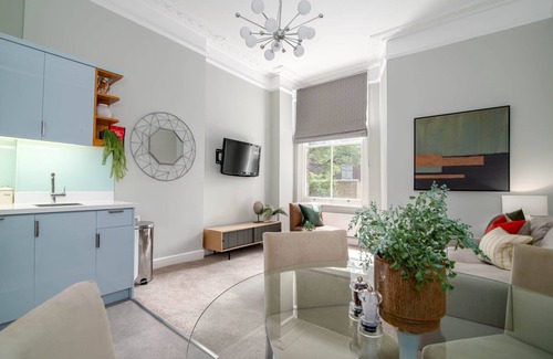 Holborn and Covent Garden Apartment | 5 Doughty Street
