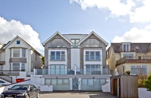 Newquay Apartment | 5 Fistral Beach, Newquay