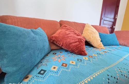 Laon Apartment | 5 Flowers for Anne