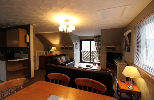 Spean Bridge House | 5 Guests - Highland comfort with mountain views