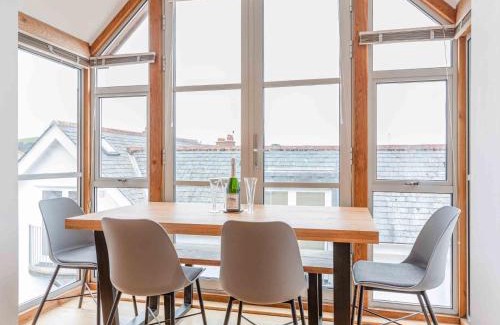 Salcombe House | 5 Harbour Yard