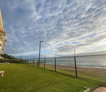 Ballito Apartment | 5 Kenwyn on Sea - Beachfront Family Unit