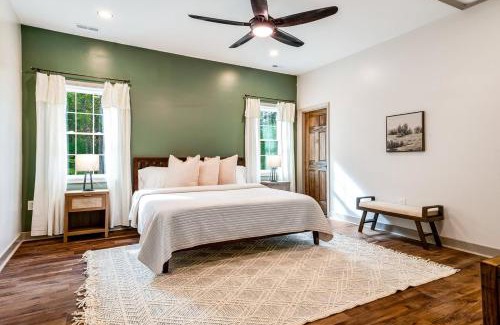 Nellysford House | 5 King Beds - Sleeps 18 - Game Room - Brew Trail