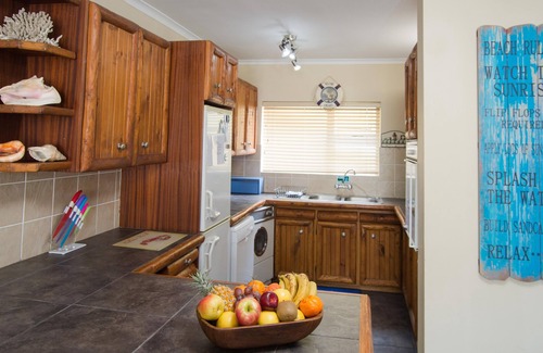 Strand Apartment | 5 LANTRA, 1 THOMPSON STREET, STRAND WESTERN, CAPE SOUTH AFRICA
