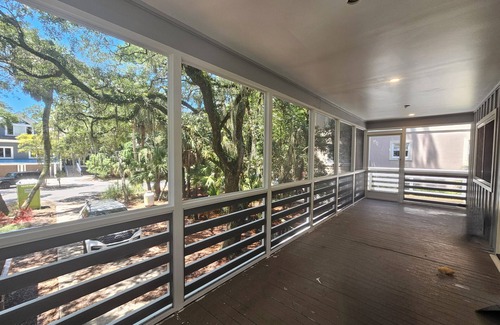 Hilton Head Island House | 5 Laurel Lane ~ Steps to Beach | Renovated in 2025!