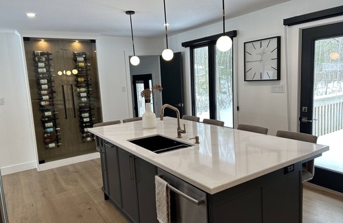 Grand Bend Cottage | 5* Lavish Home in Grand Bend where the Sunsets are Breathtaking