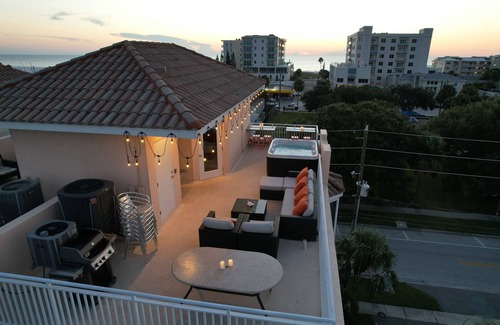 Bay Esplanade Condo | 5 level home with private elevator, roof top terrace, hot tub, & amazing views