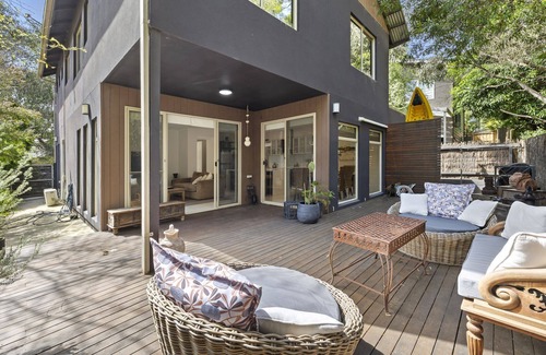 Anglesea House | 5 Lorettas Way Summar