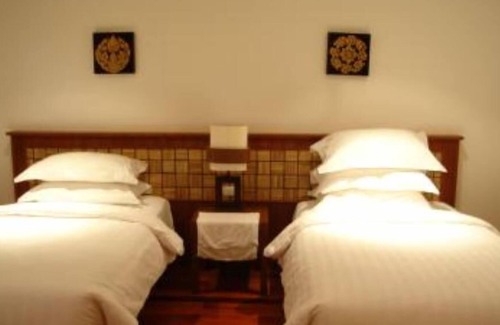 Maprao Island House | 5* Luxury Beech Villa on Phuket's only and most prestigious 5* Island Resort.