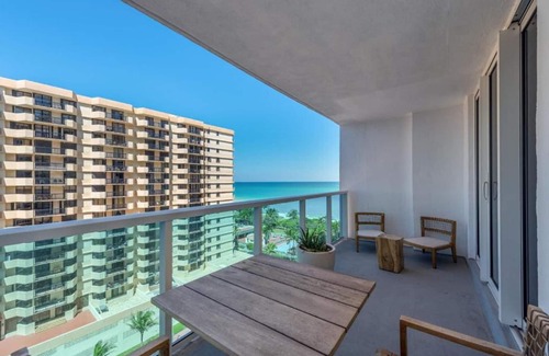 South Beach Condo | 5* Luxury Resort Suite Oceanfront Condo Suite