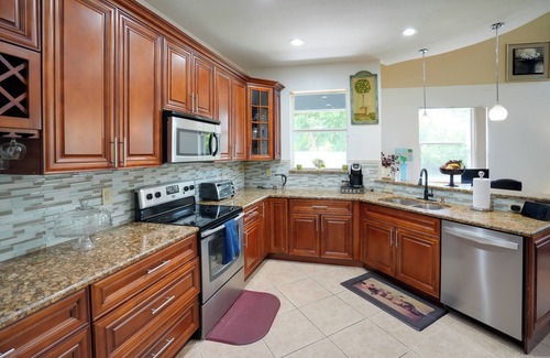 Port Saint Lucie House | 5 Mi to Boating! Port St Lucie Home w/Backyard