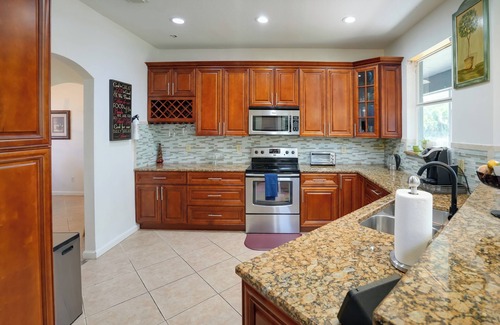 Port Saint Lucie House | 5 Mi to Boating! Port St Lucie Home w/Backyard