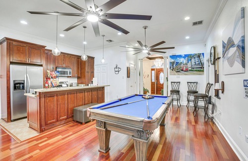 Gentilly Woods House | 5 Mi to Bourbon St: NOLA Home w/Fenced Yard!