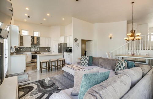 Sparks House | 5 Mi to Downtown Reno: Home w/Lake Access!