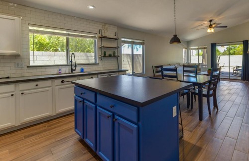 Gilbert House | 5 Mi to Dtwn Gilbert Home with Pool and Patio