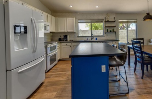 Gilbert House | 5 Mi to Dtwn Gilbert Home with Pool and Patio