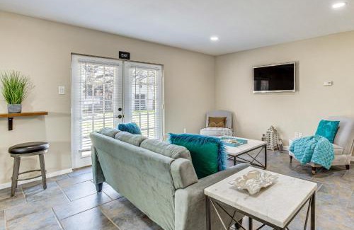 Haltom City House | 5 Mi to Fort Worth Stockyards Home with Yard!