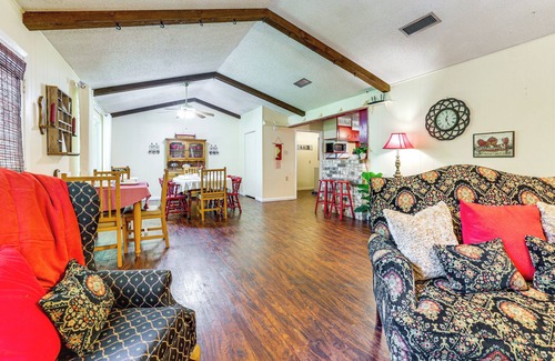 New Braunfels House | 5 Mi to New Braunfels: Family-Friendly Retreat