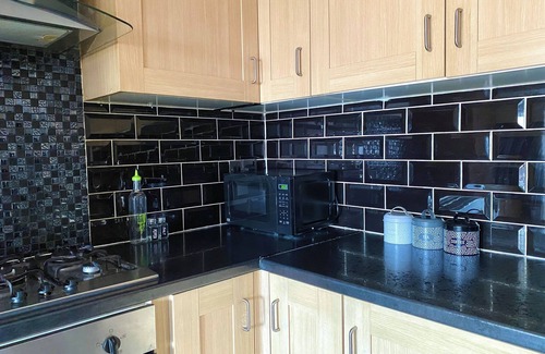 Smethwick House | 5 min away from Birmingham City Hospital 2 Bed Spacious Free Parking/Wifi