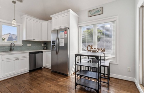 Northeast Virginia Beach Apartment | > 5 min from beach & state park | Patio | Grill