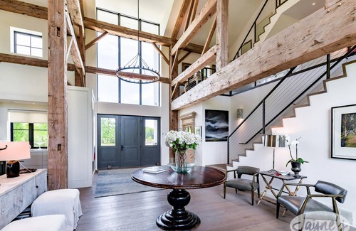 The Blue Mountains House | 5 Min to Georgian Peaks! Breathtaking 5bdrm 5bath Converted Barn - Blue Mtn!