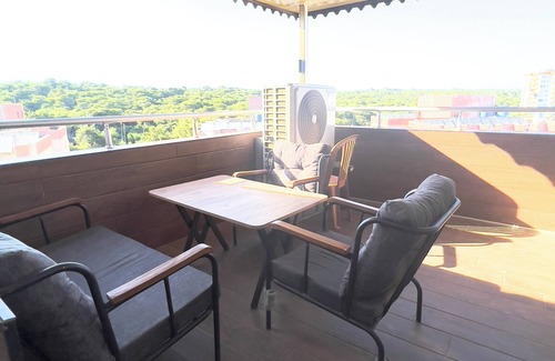Lara House | 5 Min. vom Strand Entfernt Familien-appartement-duplex mit Wunderschönr Terrasse