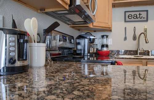 Gulfport House | 5 min walk to BEACH (1 block). Newly RENOVATED Spacious 3Beds 3Baths