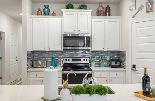 Port St. Joe House | 5-min Walk to Beach! Mother in law suite included* Steps to Pool & Pets Friendly