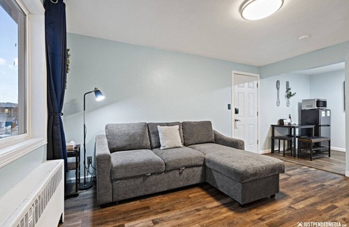 North Star Apartment | 5 Min walk to restaurants/cafes, 8 min drive to airport, 10 min walk to trails.