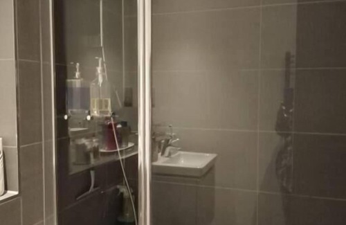 Fairfield Apartment | 5 Mins to East Croydon Station With Concierge