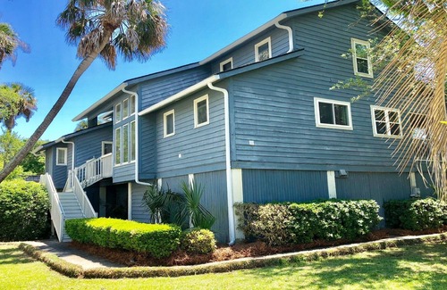 Isle of Palms House | 5 MINS walk to Beach - the vacation house of "Life of Sun, Sand & Sea"