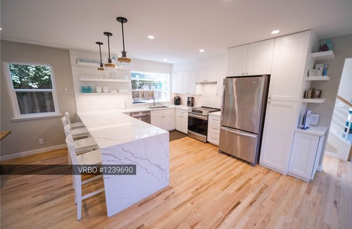 Opal Cliffs House | 5 Minute Shortcut to the Beach with This Resort-like Pleasure Point House