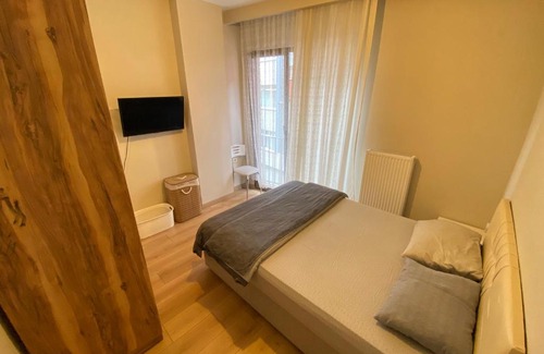 Kagithane Apartment | 5 Minute To Metro, Main Street