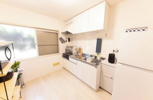 Chigasaki Apartment | 5-minute walk to Southern Beach ◎Free parking for 1 car available ◎A bicycle is available! Located in a quiet residential area, you can enjoy the relaxing Shonan beach life.